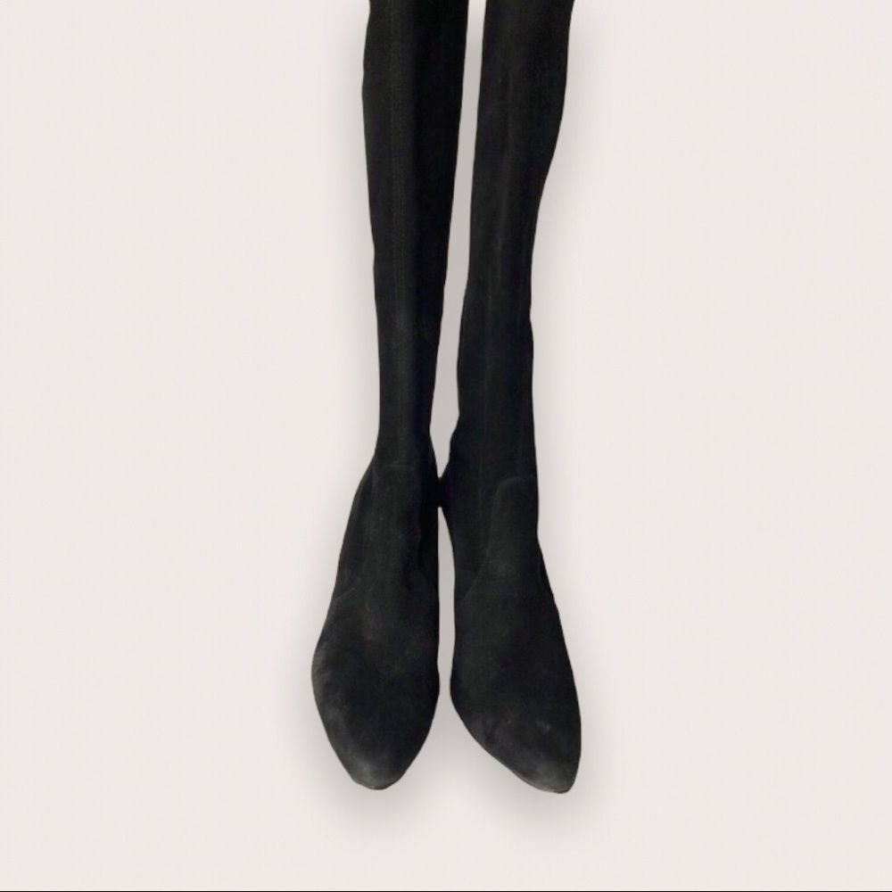 ⚜️ Stuart Weitzman Yielding Knee High Suede Stretch Boots ⚜️ - Picture 5 of 9